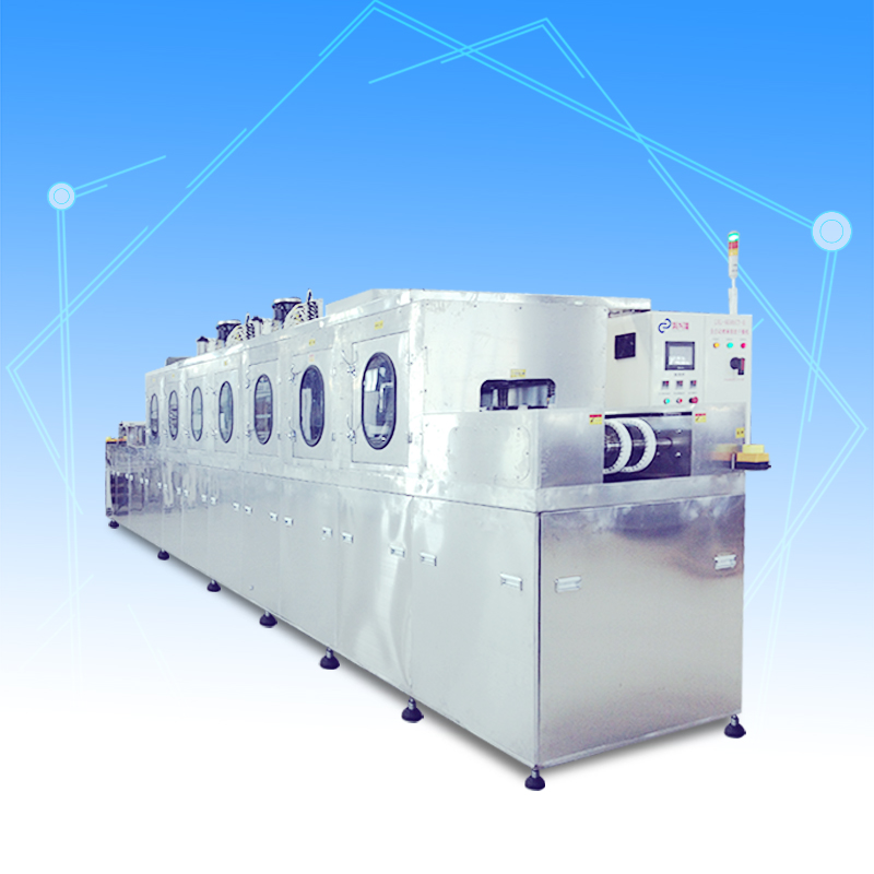 Automatic spray cleaning machine